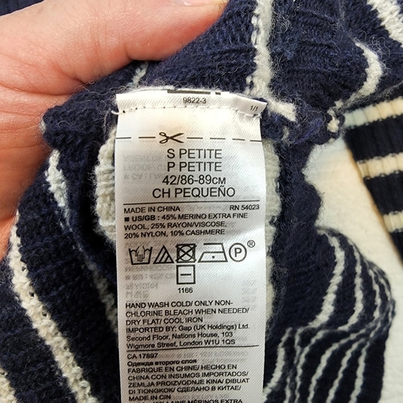 NWT Banana Republic Wool Cashmere Banana Sweater Peplum Hem Navy White Size SP - Picture 5 of 16